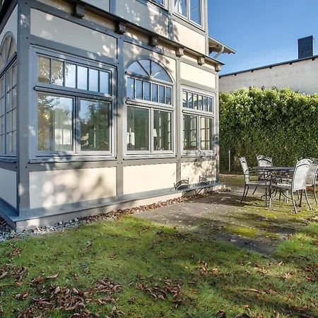 Effi-briest-villa * ゼーバート・ヘリングスドルフ